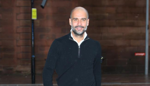 Guardiola hỉ hả đón tin Man City vô địch trên sân golf