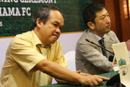 Bầu Đức nói nghỉ chơi V-League: Ai mà chẳng hoang mang