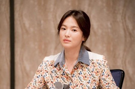 Song Hye Kyo từng bị tống tiền và dọa tạt axít