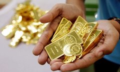 Giá vàng hôm nay 21/4: Đột ngột đi xuống, thị trường dậy sóng