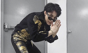 Đăng ảnh sự kiện, Sơn Tùng khiến fan 'vật vã' vì cứ 'thả thính' chứ chưa ra bài mới