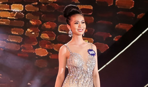 Cận cảnh nhan sắc ngọt ngào của tân Hoa hậu Biển Việt Nam toàn cầu 2018