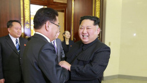 Triều Tiên bị cấm vận, ông Kim Jong-un phải ngoại giao khôn khéo