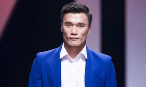 Bùi Tiến Dũng 'chạy sô' kiếm tiền thì có gì sai trái?