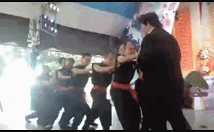 Video: Chưởng môn Nam Huỳnh Đạo Huỳnh Tuấn Kiệt tái hiện công phu 'truyền điện'