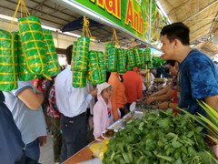 Đến Cần Thơ thưởng thức hơn 100 loại bánh dân gian Nam Bộ