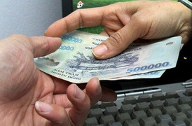 Khởi tố Phó Trưởng công an xã nhận tiền của con bạc