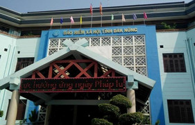 Bị kỷ luật, giám đốc BHXH viết đơn từ chức