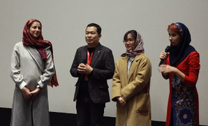 Phim 'Cha cõng con' giành giải Phim hay nhất Châu Á tại LHP Quốc tế Iran