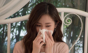 Jun Vũ bật khóc nức nở khi đọc tâm thư của fan