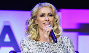 Paris Hilton từng muốn tự tử vì lộ clip sex năm 23 tuổi