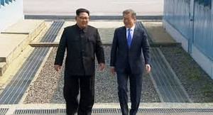 Lý do ông Kim Jong-un không hút thuốc lá trong suốt thời gian diễn ra hội nghị liên Triều