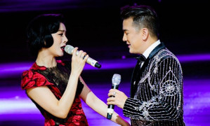 Lệ Quyên tiết lộ Đàm Vĩnh Hưng 'xúi' mình Nam Tiến, 'chắc chắn sẽ nổi tiếng'