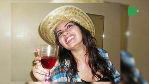 Kỳ lạ cô gái bị chứng ngừng thở nếu ăn thịt, bánh ngọt