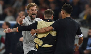 Klopp: 'Liverpool may mắn với thứ bóng đá điên rồ'
