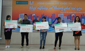 AuP - ứng dụng tìm chỗ đậu xe tự động