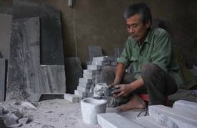 Gặp người đàn ông 50 năm đục cối đá ở Thanh Hóa