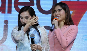 Phi Nhung bật khóc nức nở, tiết lộ nỗi sợ của mình