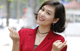 Nguyệt 'Phía trước là bầu trời' diễn lại cảnh 'thả thính' 17 năm trước