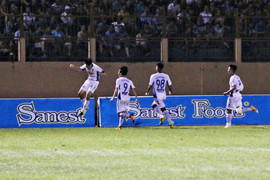 Trọng tài 'tưởng tượng' 11m, HAGL cay đắng mất chiến thắng