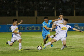 Trọng tài tưởng tượng phạt đền, GĐĐH HAGL đau đớn đến mất ngủ