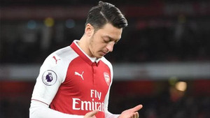 Oezil tự tin kịp dự World Cup cùng ĐT Đức