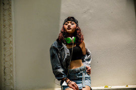 Ấn tượng phong cách thời trang đời thường của nữ DJ Hà thành