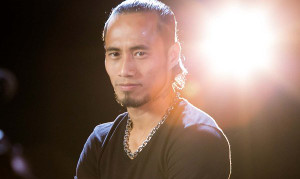 Phạm Anh Khoa tắt máy sau khi bị tố khóa tay, ép một cô gái vào tường tấn công tình dục