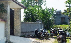 Giúp thợ hàn làm bờ rào, nam thanh niên bị điện giật chết