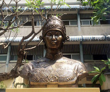 Ngày của mẹ kể chuyện 3 phụ nữ nổi tiếng dạy bậc đế vương