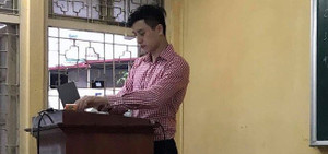 Nam giảng viên Học viện Ngân hàng nổi tiếng sau ảnh chụp lén đẹp trai