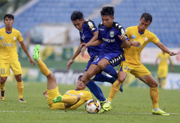 Video: Cầu thủ B.Bình Dương đột phá từ giữa sân ghi bàn tuyệt đẹp