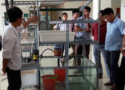 Cậu học trò sáng chế máy làm vườn - ao - chuồng