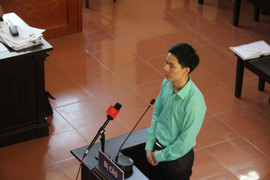 Bác sĩ Hoàng Công Lương bất ngờ xin giữ im lặng