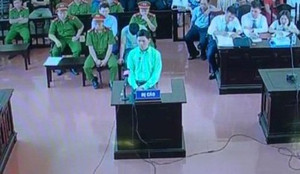 Bác sỹ Hoàng Công Lương: 'Bị cáo học cứu người chứ không phải giết bệnh nhân'