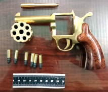 Bắt 4 nghi can chế tạo súng và mua bán vũ khí