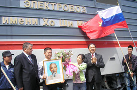 Nước Nga có đoàn tàu hỏa mang tên Hồ Chí Minh