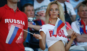 Video: Dạy cách 'tán' phụ nữ Nga, Liên đoàn bóng đá Argentina bị lên án