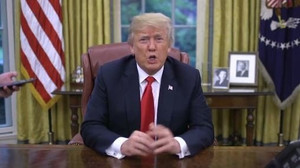 Video: Đoạn clip khiến cả Nhà Trắng và Tổng thống Trump tham gia tranh cãi