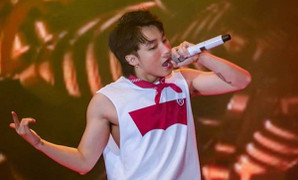 Fan phấn khích với bản live 'Chạy ngay đi' đầu tiên của Sơn Tùng M-TP