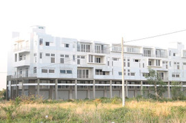 Ảnh: Bên trong 'siêu thành phố' bỏ hoang ở Bình Dương