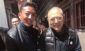 Lan truyền bức ảnh già yếu như ông lão 80 của Lý Liên Kiệt, quản lý lên tiếng tiết lộ sự thật