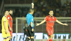 HLV Miura đón tin vui trong ngày Hữu Thắng chính thức ngồi ghế nóng