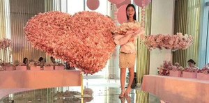 Thanh niên tặng bạn gái 'trái tim tiền mặt' trị giá hơn một tỷ đồng