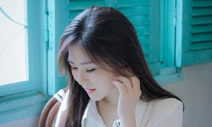 Hương Tràm: Bị tấn công tình dục khi đi lưu diễn nước ngoài năm 17 tuổi