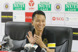 Thắng 'chung kết sớm', HLV Hà Nội FC cười mãn nguyện