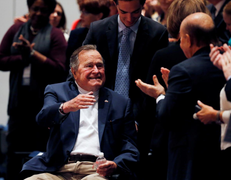 Cựu Tổng thống Mỹ George H.W. Bush nhập viện lần 2 trong hai tháng