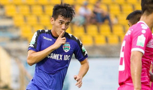 Ghi liền 4 bàn đưa Bình Dương lên nhì bảng, sao U20 Việt Nam đi vào lịch sử V-League