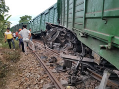 2 tàu tông nhau ở Quảng Nam: Trưởng ga Núi Thành bị tạm đình chỉ công tác