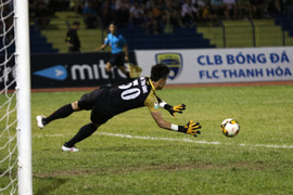 HLV FLC Thanh Hóa: Chọn Bùi Tiến Dũng là đúng, HAGL rất tinh quái